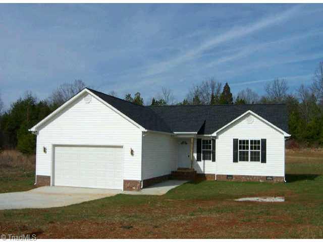 6112 Post Road Thomasville, NC 27360 - Photo 1 of 1 Exterior Front.