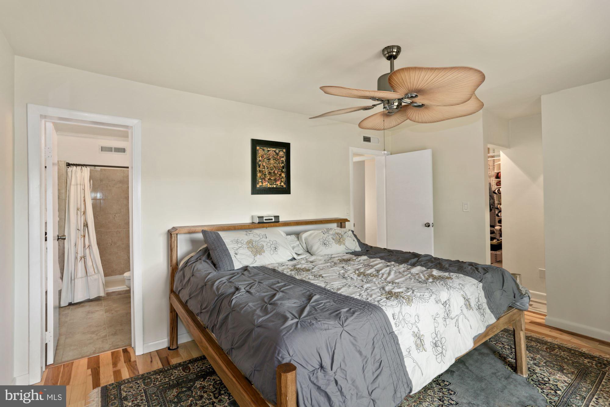 1647 Valencia Way Reston, VA 20190 - Photo 20 of 33