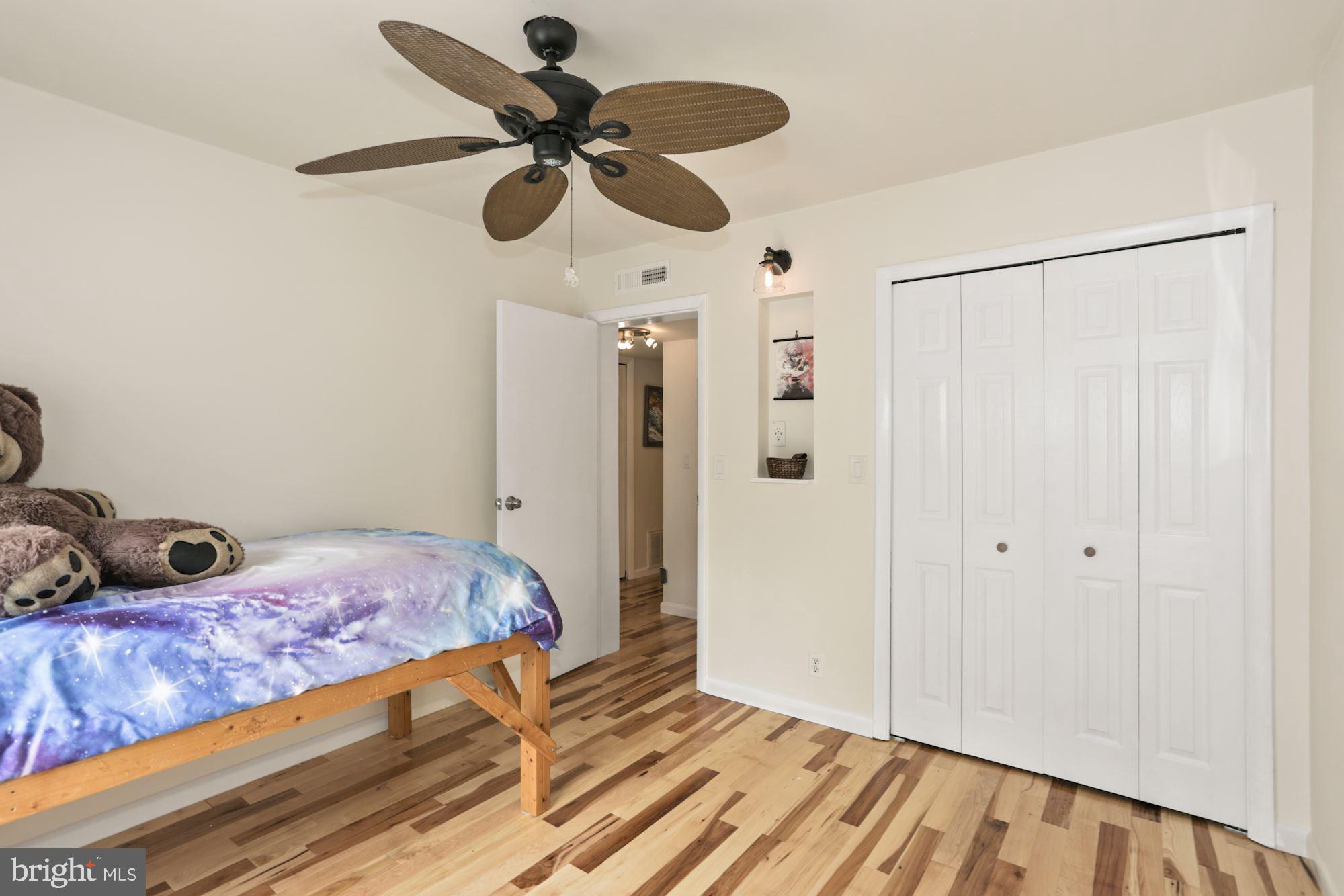 1647 Valencia Way Reston, VA 20190 - Photo 24 of 33