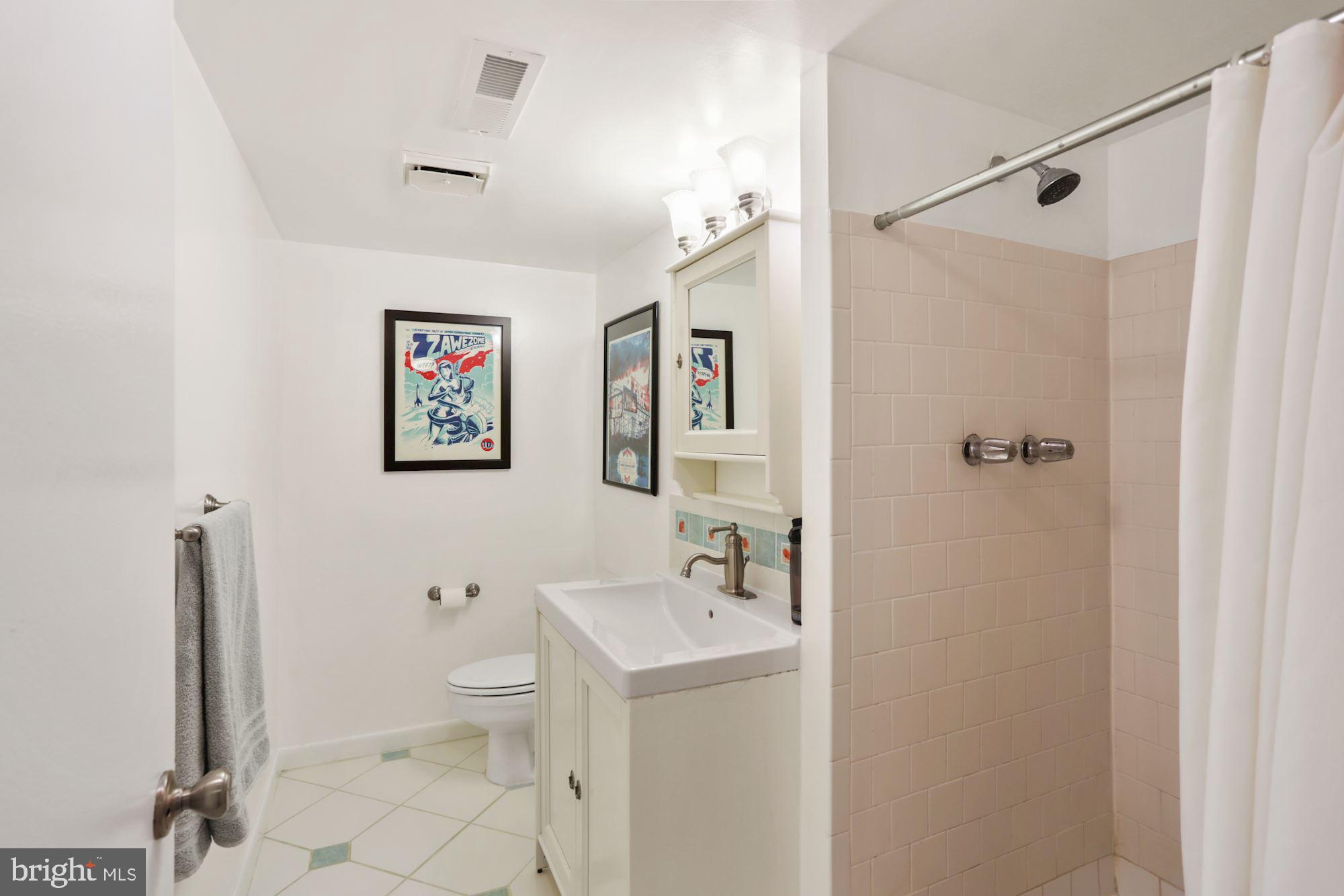 1647 Valencia Way Reston, VA 20190 - Photo 28 of 33