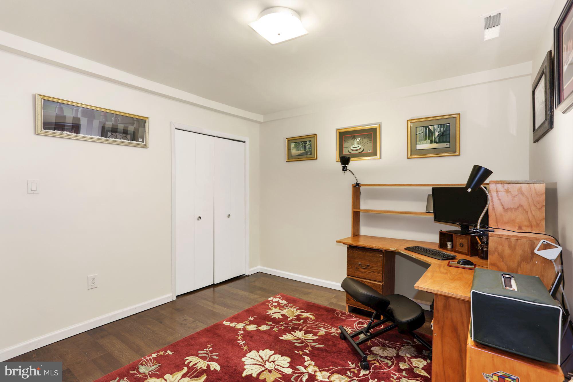 1647 Valencia Way Reston, VA 20190 - Photo 30 of 33