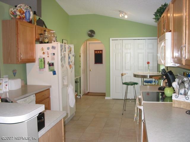 61 Reeding Ridge Drive West Jacksonville, FL 32225 - Photo 9 of 20 Kitchen
