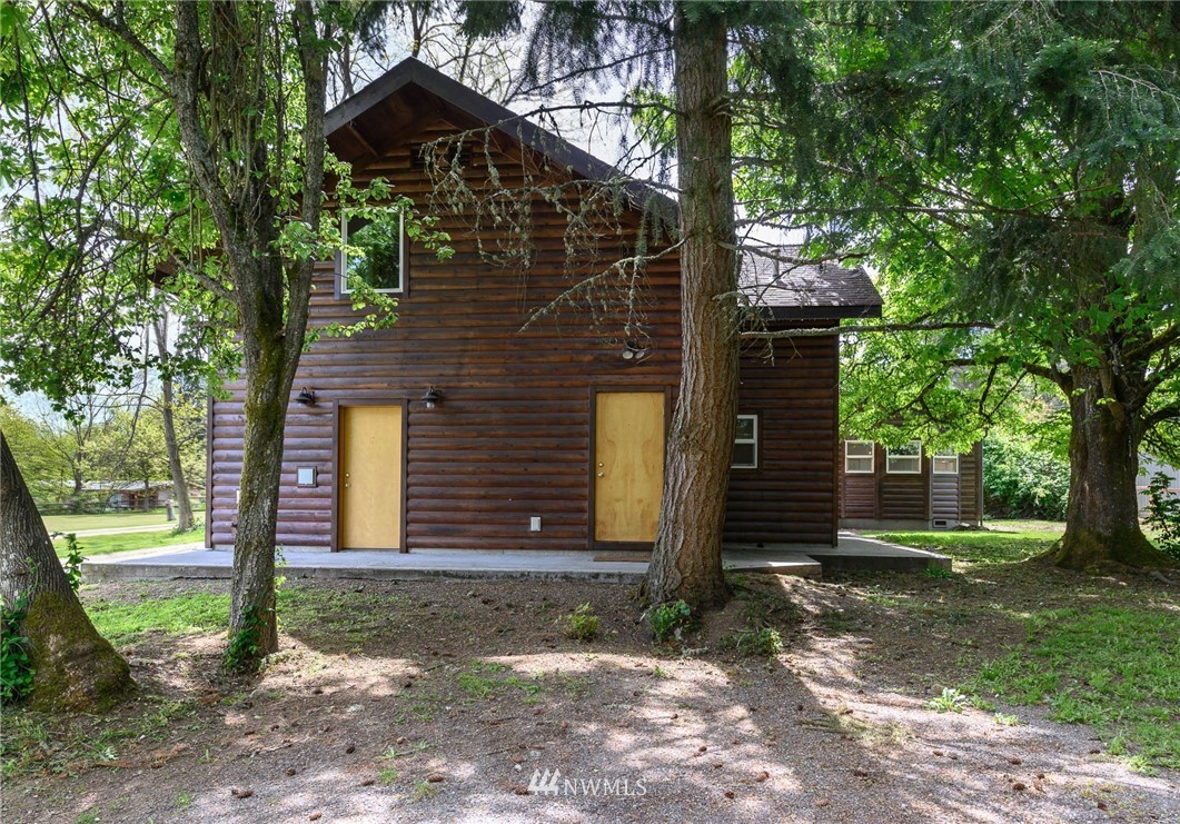 10306 Southwest Bank Road Vashon, WA 98070 - Photo 15 of 25 Gallery Image 15