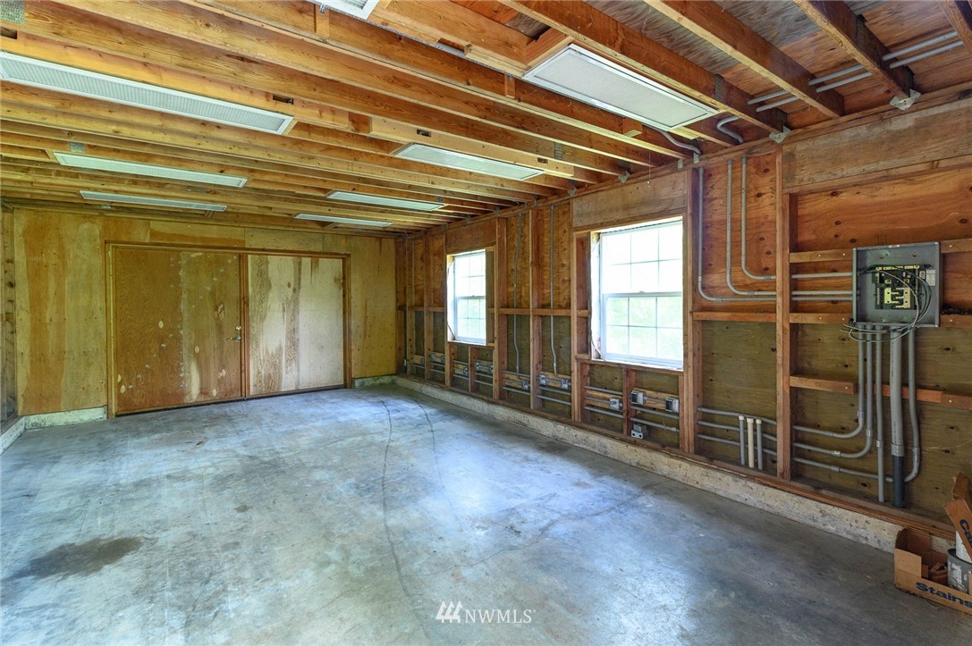 10306 Southwest Bank Road Vashon, WA 98070 - Photo 23 of 25 Gallery Image 23