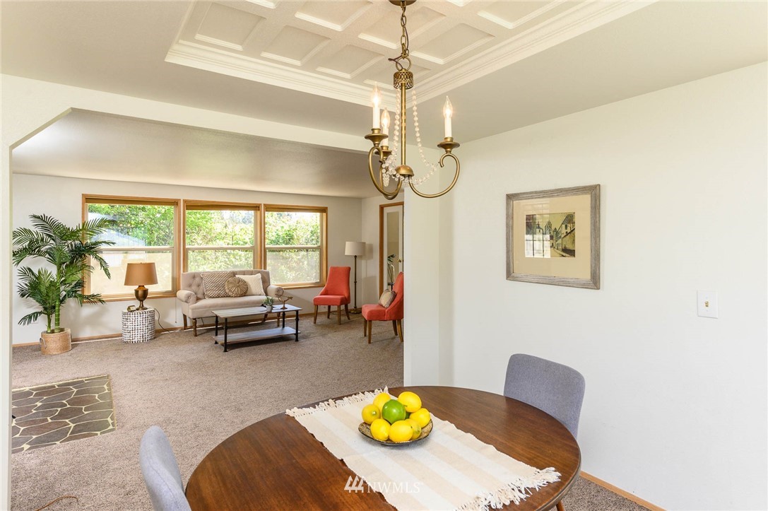10306 Southwest Bank Road Vashon, WA 98070 - Photo 7 of 25 Gallery Image 7