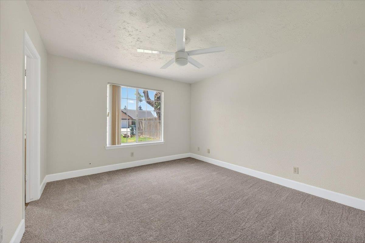 2176 East Decatur Avenue Fresno, CA 93720 - Photo 19 of 36