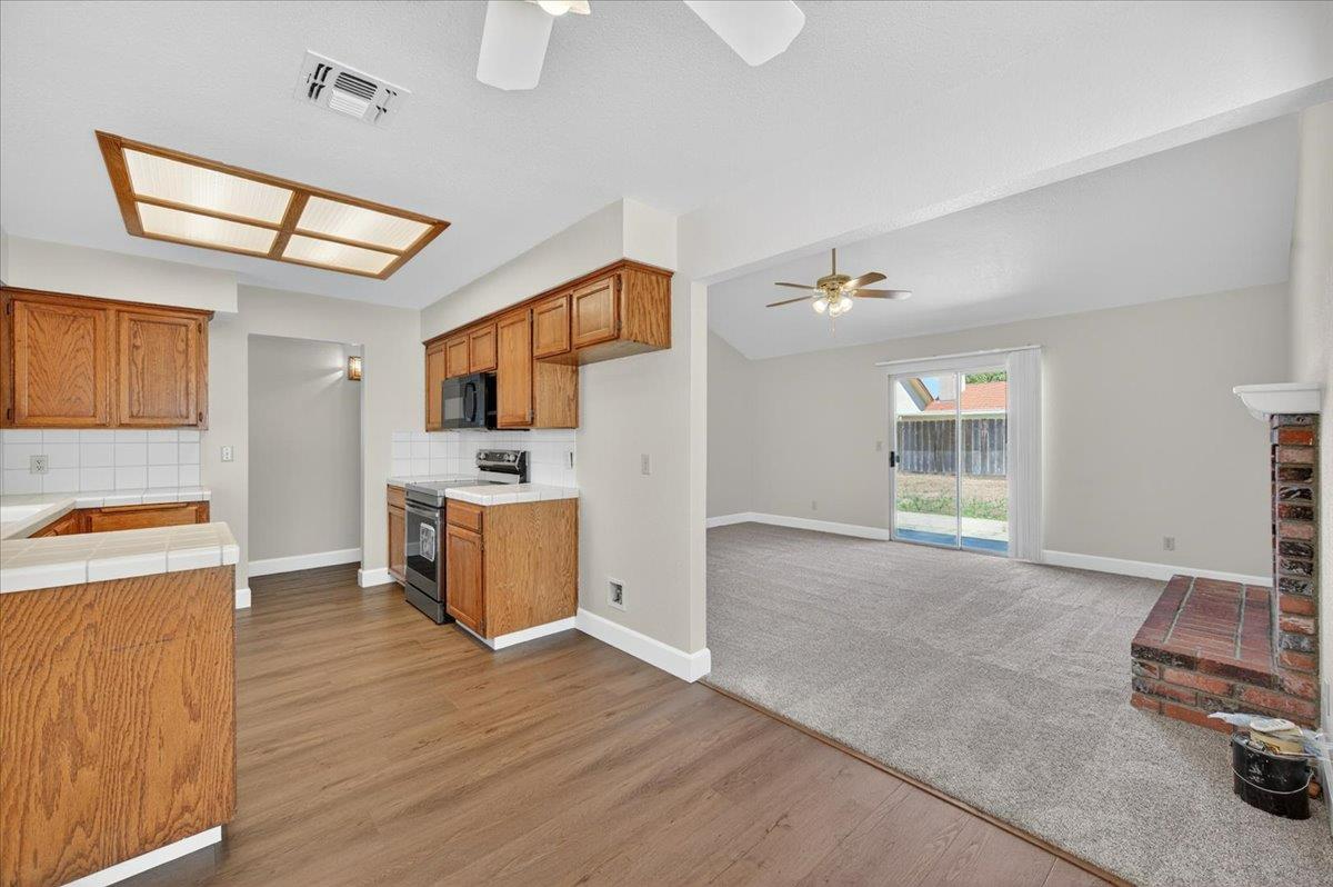 2176 East Decatur Avenue Fresno, CA 93720 - Photo 7 of 36