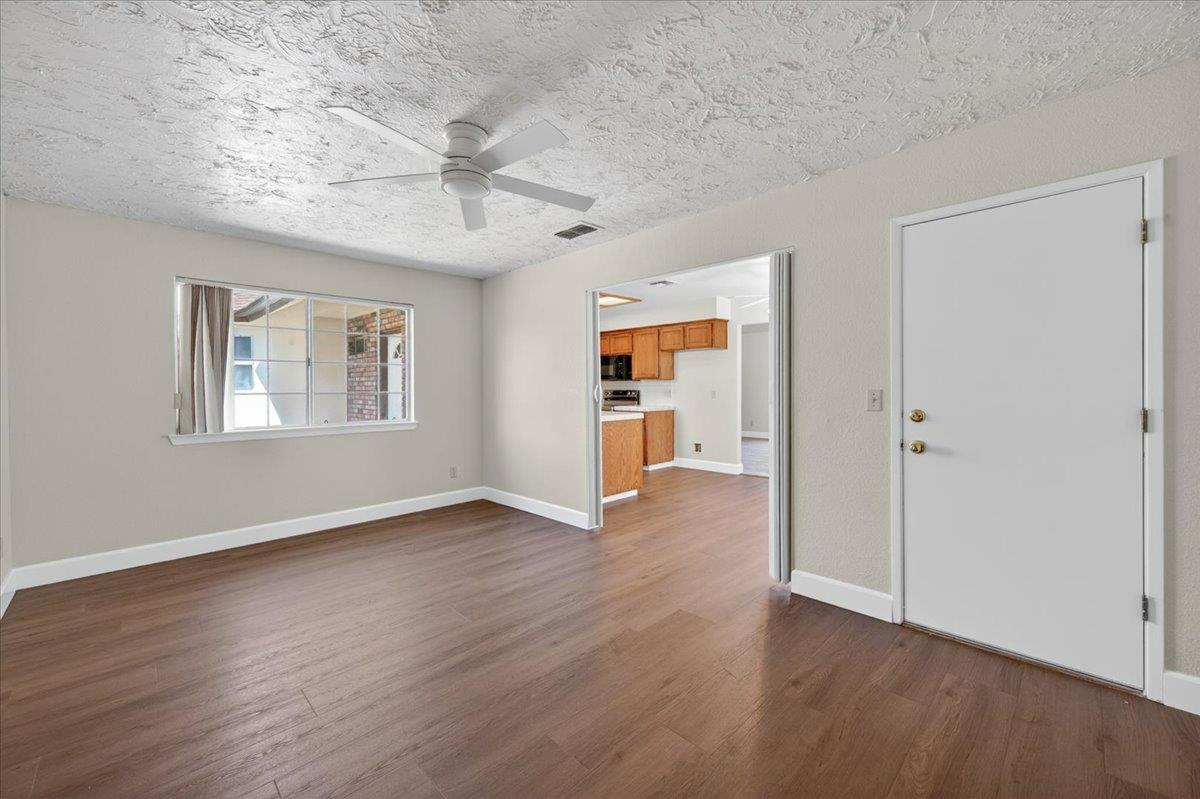 2176 East Decatur Avenue Fresno, CA 93720 - Photo 8 of 36