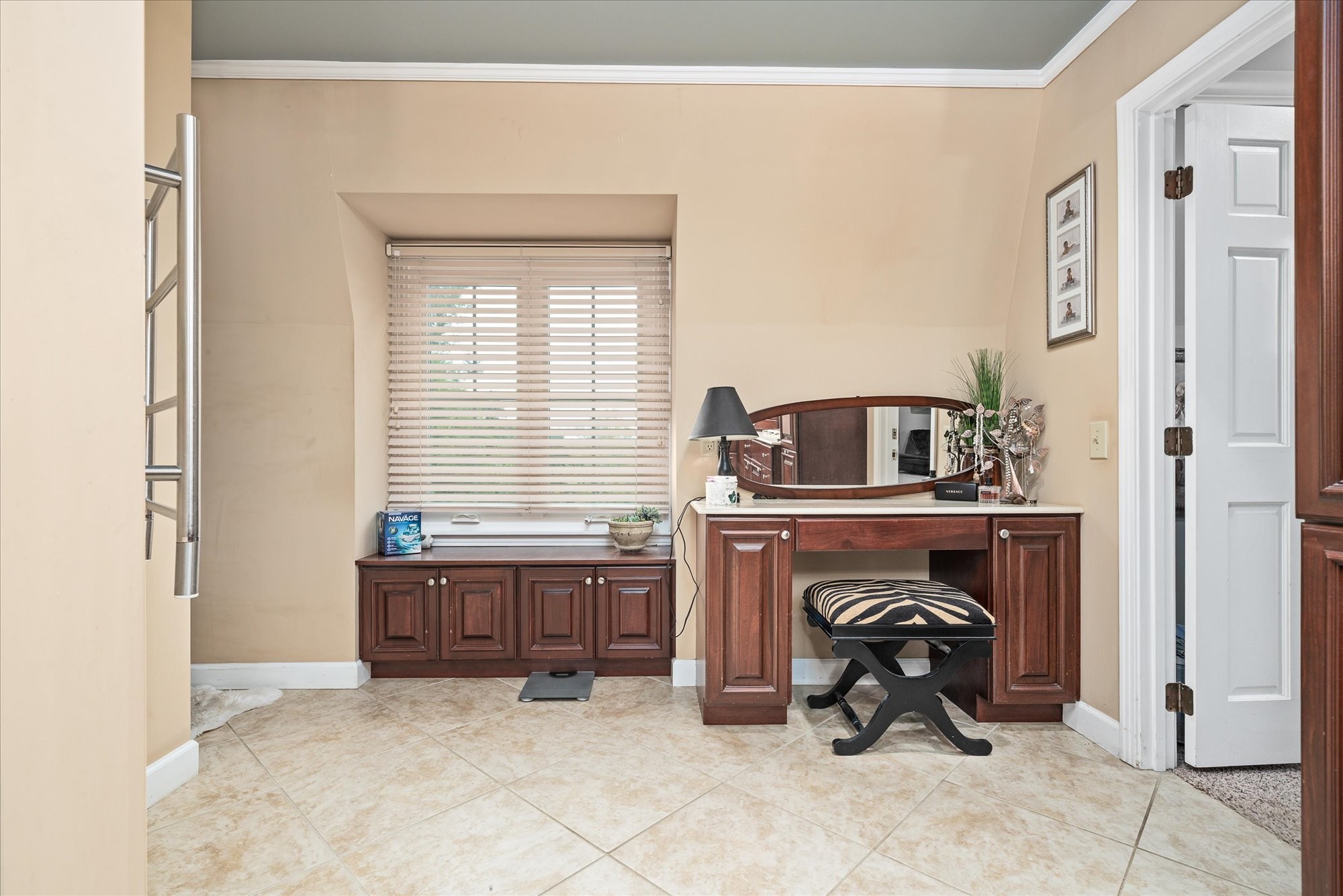 548 Turntable Road Sparta, TN 38583 - Photo 20 of 51 a view of living room washer and dryer