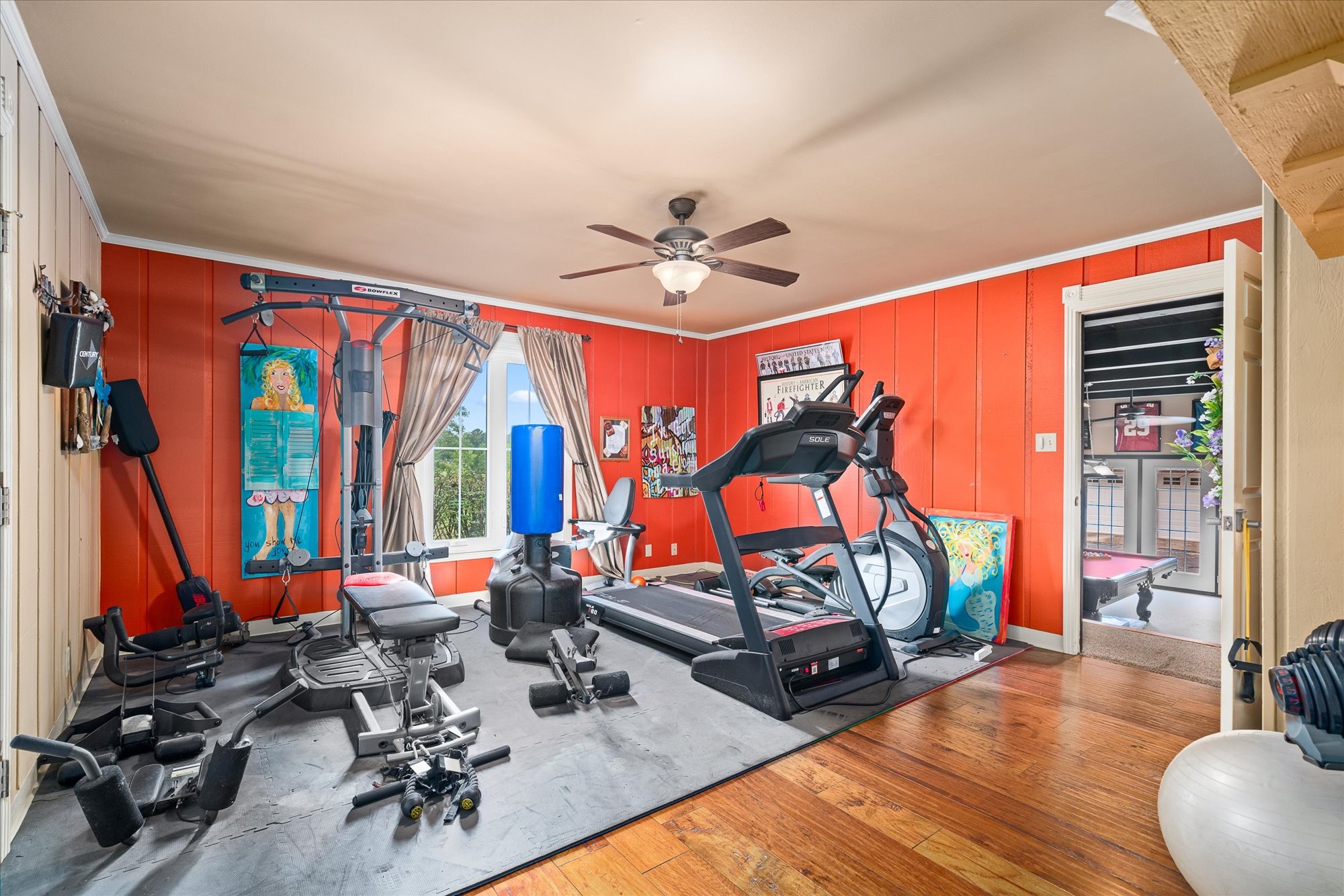 548 Turntable Road Sparta, TN 38583 - Photo 32 of 51 a view of a room with gym equipment