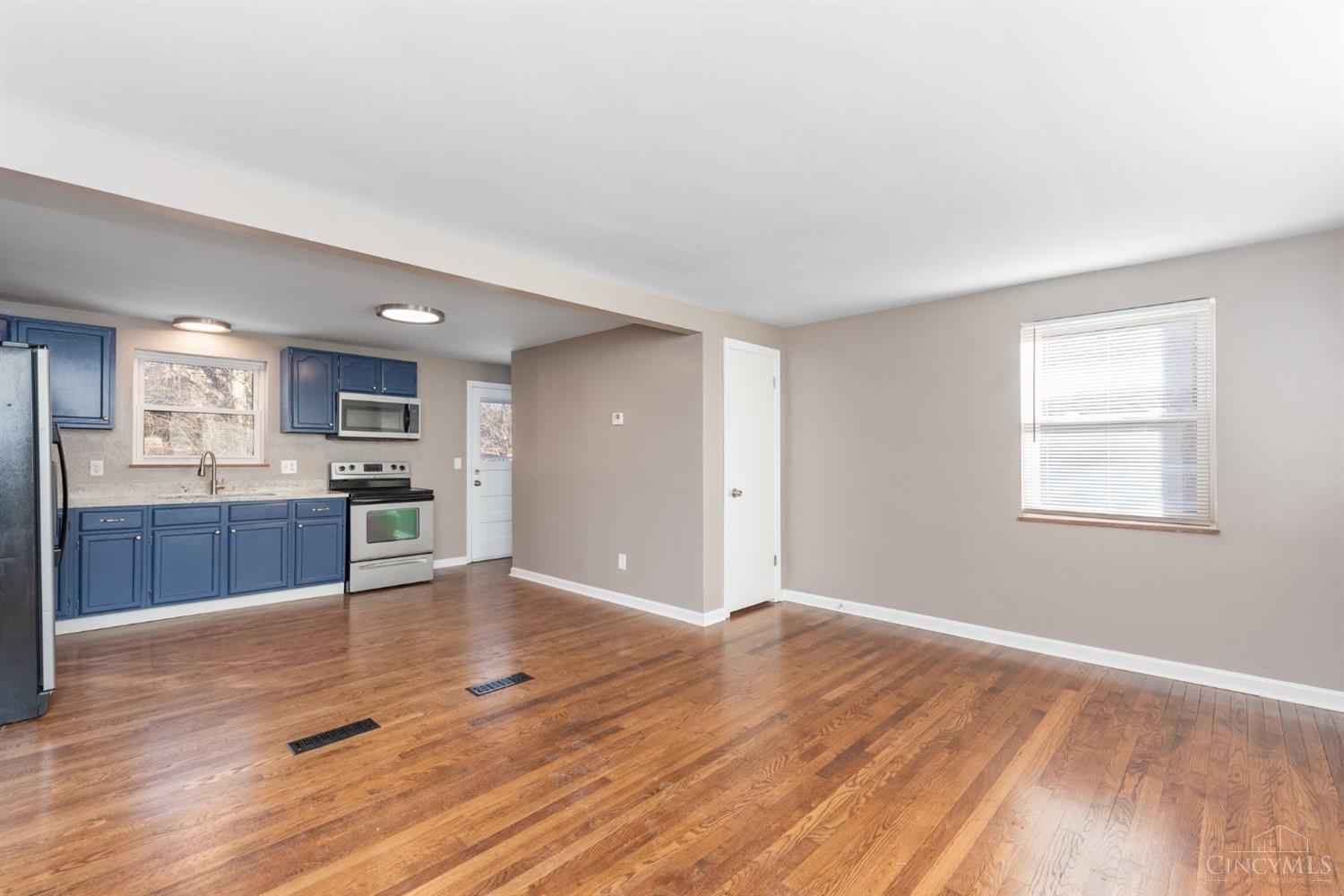 6860 Taylor Road Cincinnati, OH 45248 - Photo 13 of 31
