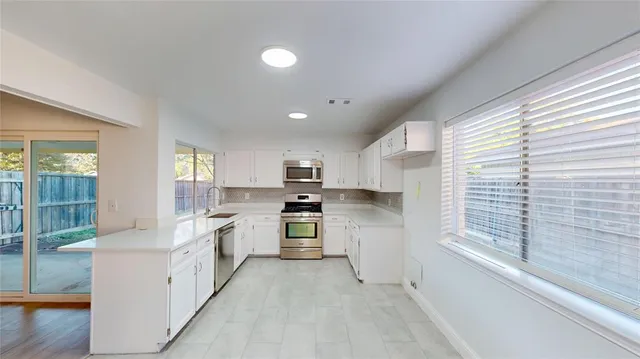 $2,900 | 17 Green View Circle, Richardson, TX 75081