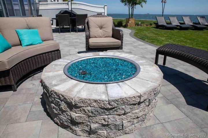 21 Grove Way, Unit 21 Clinton, CT 06413 - Photo 12 of 37 a view of outdoor space and yard