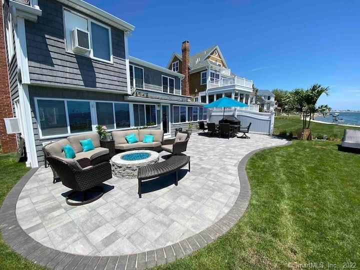 21 Grove Way, Unit 21 Clinton, CT 06413 - Photo 3 of 37 a view of a house with patio