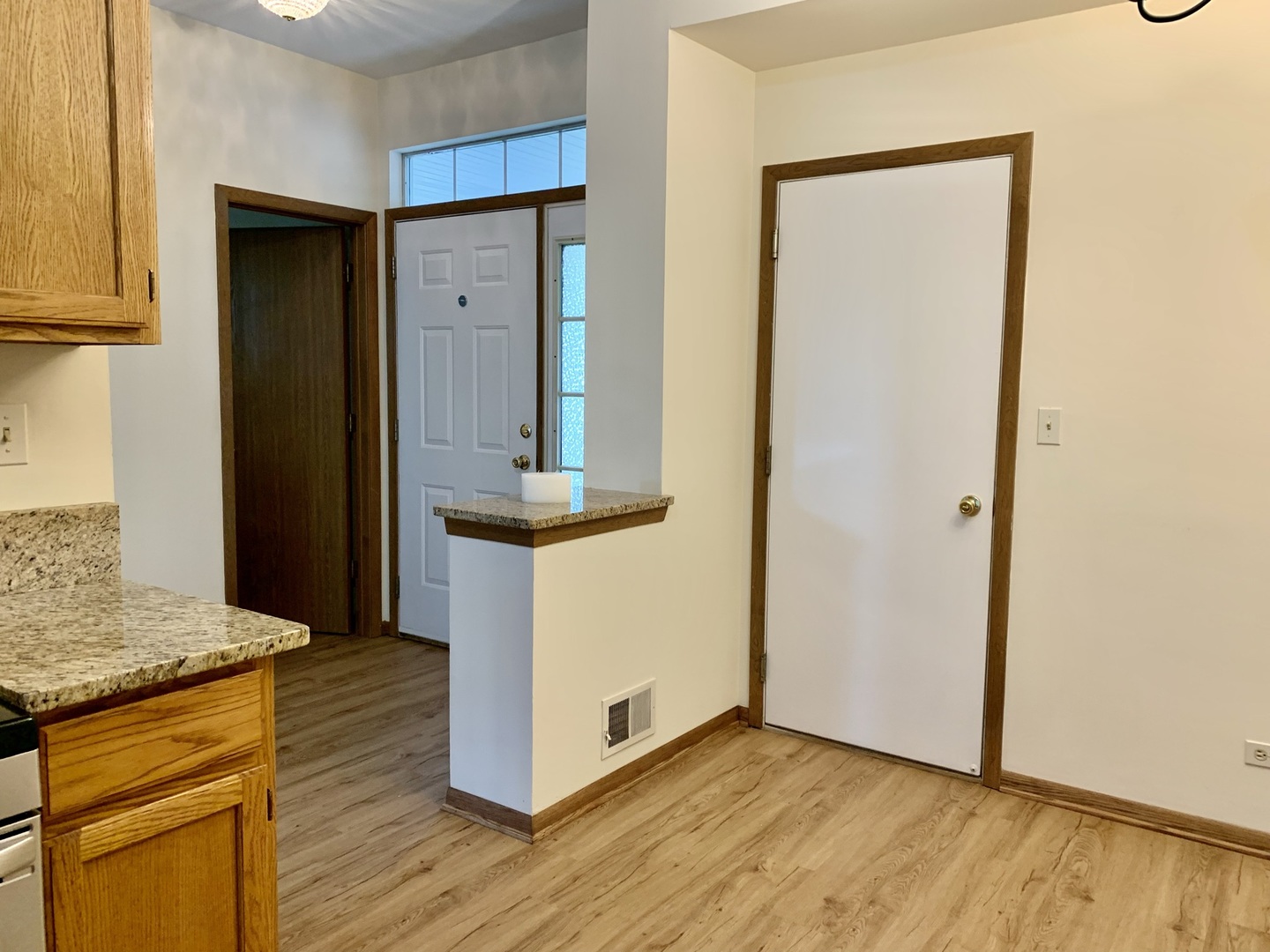 1039 Ripple Ridge, Unit 1039 Darien, IL 60561 - Photo 7 of 22