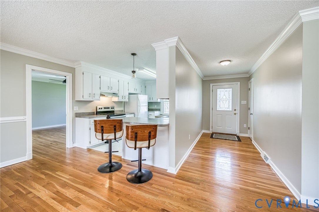 14101 Hensley Road Chesterfield, VA 23832 - Photo 6 of 31