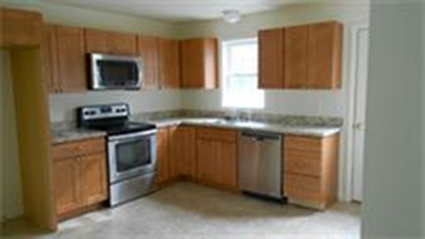 65 Brewster Road, Unit 65 Stoughton, MA 02072 - Photo 3 of 7 Gallery Image 3