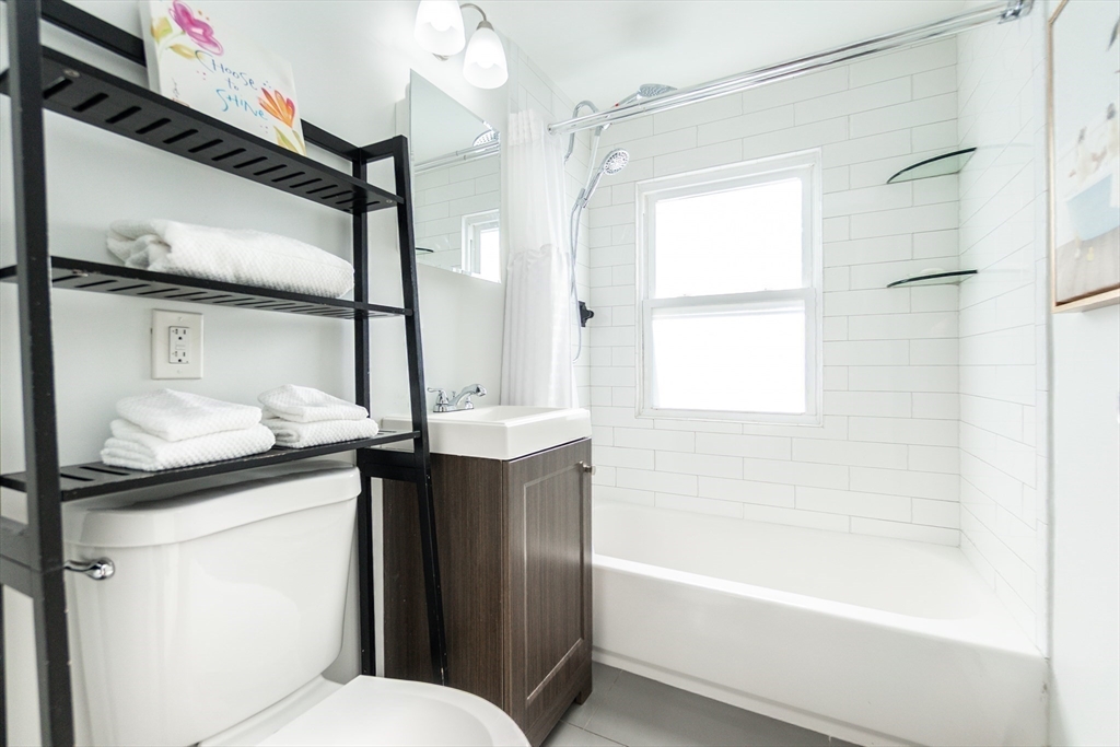 3 A Veterans Memorial Drive Peabody, MA 01960 - Photo 15 of 40