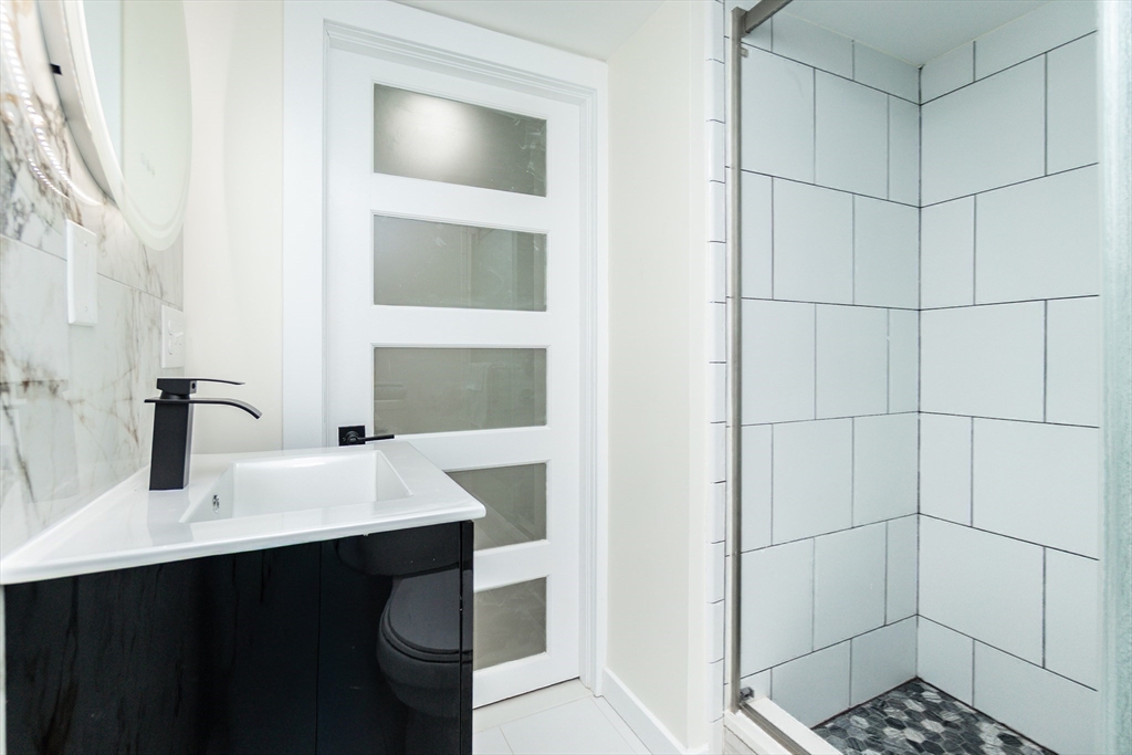 3 A Veterans Memorial Drive Peabody, MA 01960 - Photo 33 of 40