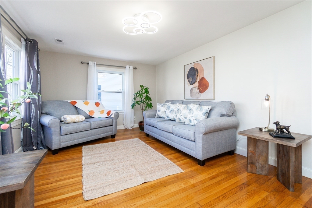 3 A Veterans Memorial Drive Peabody, MA 01960 - Photo 7 of 40