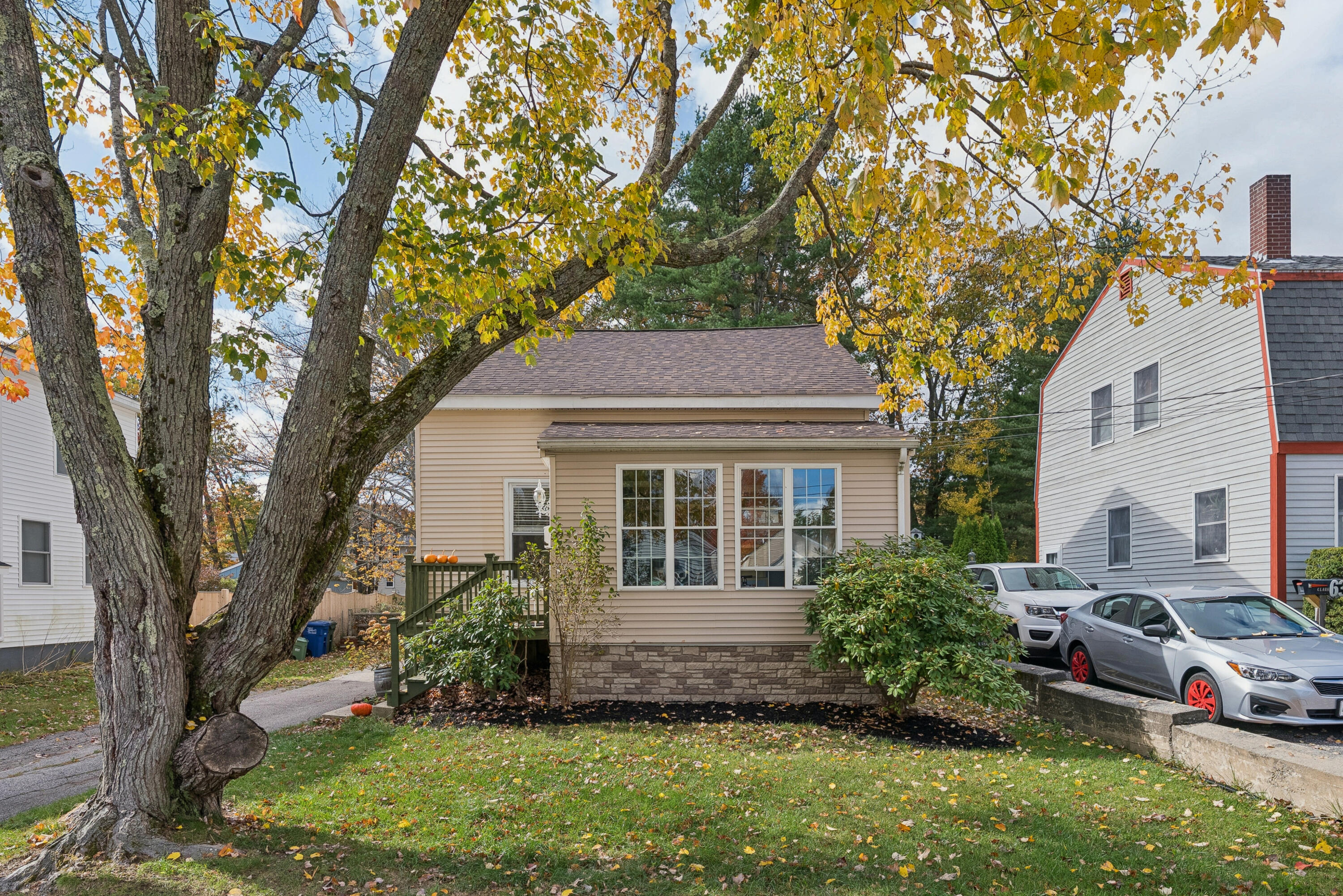 67 Brigham Street South Portland, ME 04106 - Photo 2 of 42 DSC03823