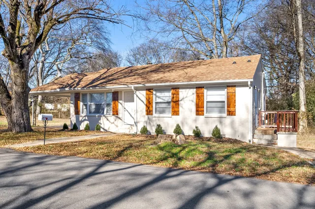 $239,000 | 950 Greenwood Court, Clarksville, TN 37040