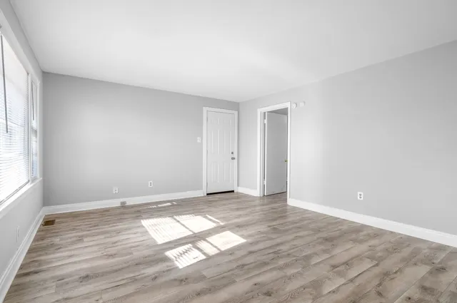 $239,000 | 950 Greenwood Court, Clarksville, TN 37040