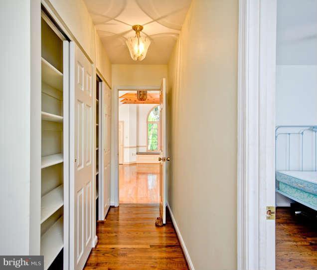 9322 Old Mansion Road Alexandria, VA 22309 - Photo 12 of 29 Bedroom (Master)