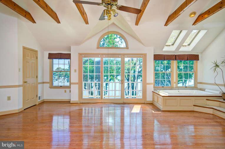 9322 Old Mansion Road Alexandria, VA 22309 - Photo 16 of 29 Bedroom