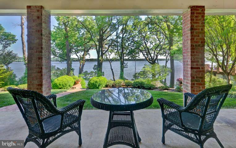 9322 Old Mansion Road Alexandria, VA 22309 - Photo 22 of 29 Exterior (General)