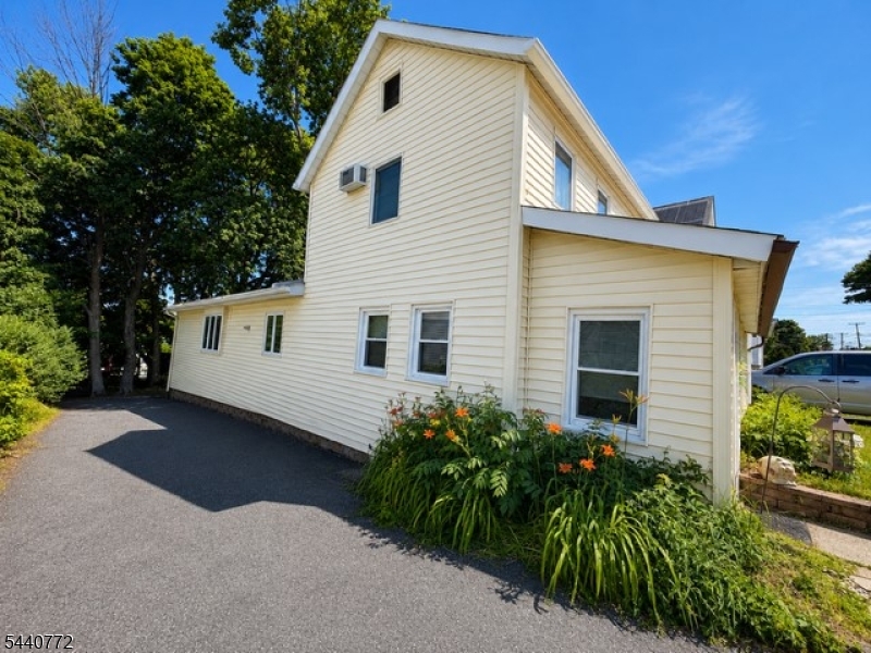 59 Allen Street Netcong, NJ 07857 - Photo 4 of 38