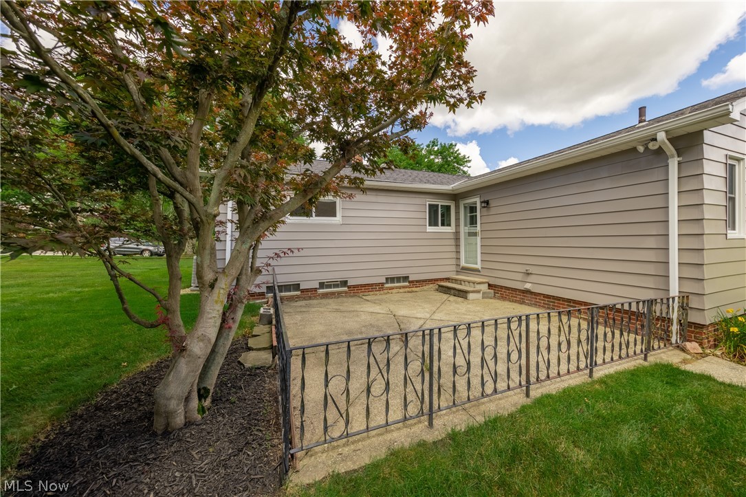 6426 Longridge Road Cleveland, OH 44124 - Photo 32 of 33