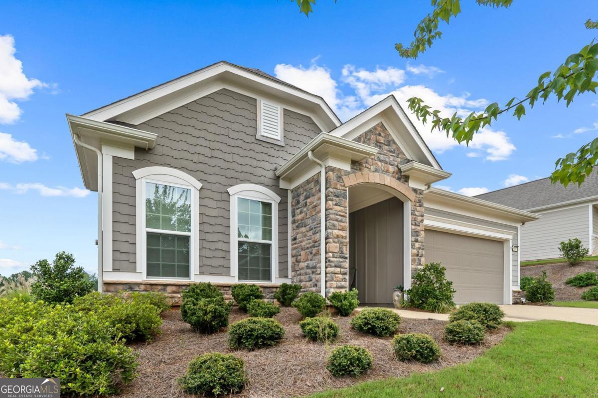 1061 Little Shls Road Greensboro, GA 30642 - Photo 3 of 41 front view of a house with a yard