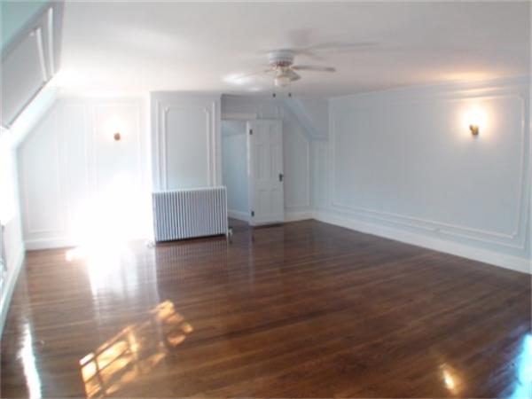 52 Byfield Road Newton, MA 02468 - Photo 11 of 13