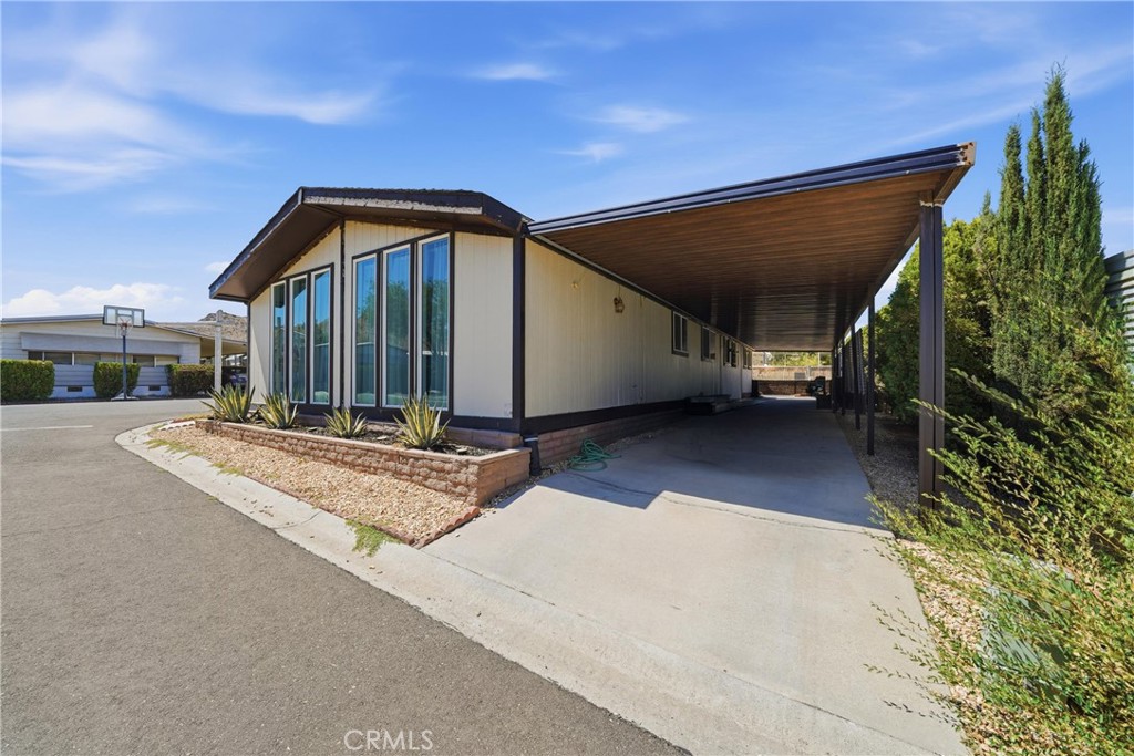 20683 Waalew Road, Unit B45 Apple Valley, CA 92307 - Photo 2 of 24