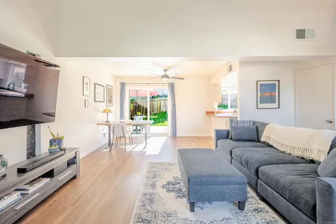 $499,000 | 331 Windy Lane, Vista, CA 92083