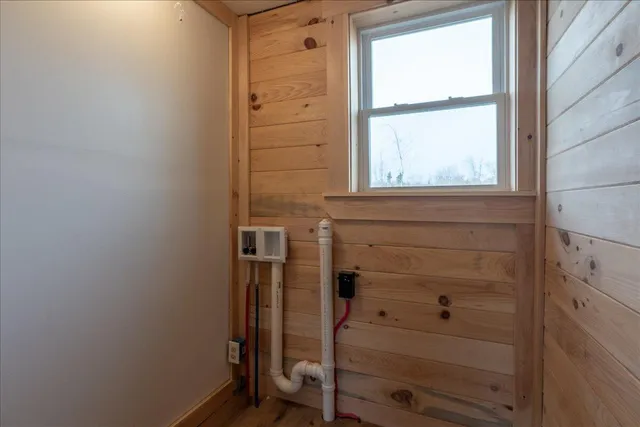 $348,500 | 585 Waldoboro Road, Washington, ME 04574