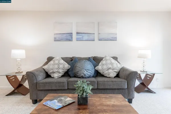 $2,750 | 1315 A Street, Unit 206, Hayward, CA 94541