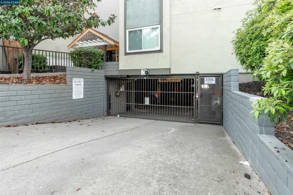 $2,750 | 1315 A Street, Unit 206, Hayward, CA 94541