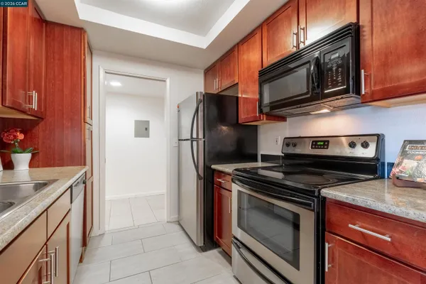 $2,750 | 1315 A Street, Unit 206, Hayward, CA 94541