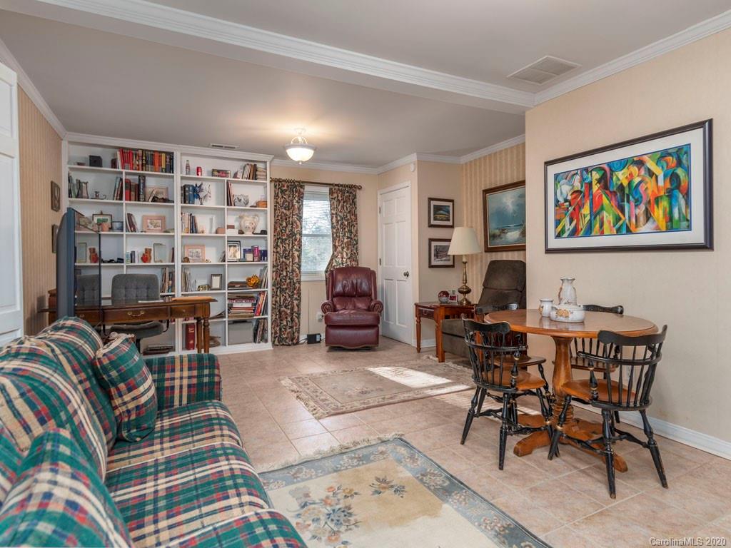 2 Club View Road, Unit 7 Asheville, NC 28804 - Photo 11 of 24 Gallery Image 11