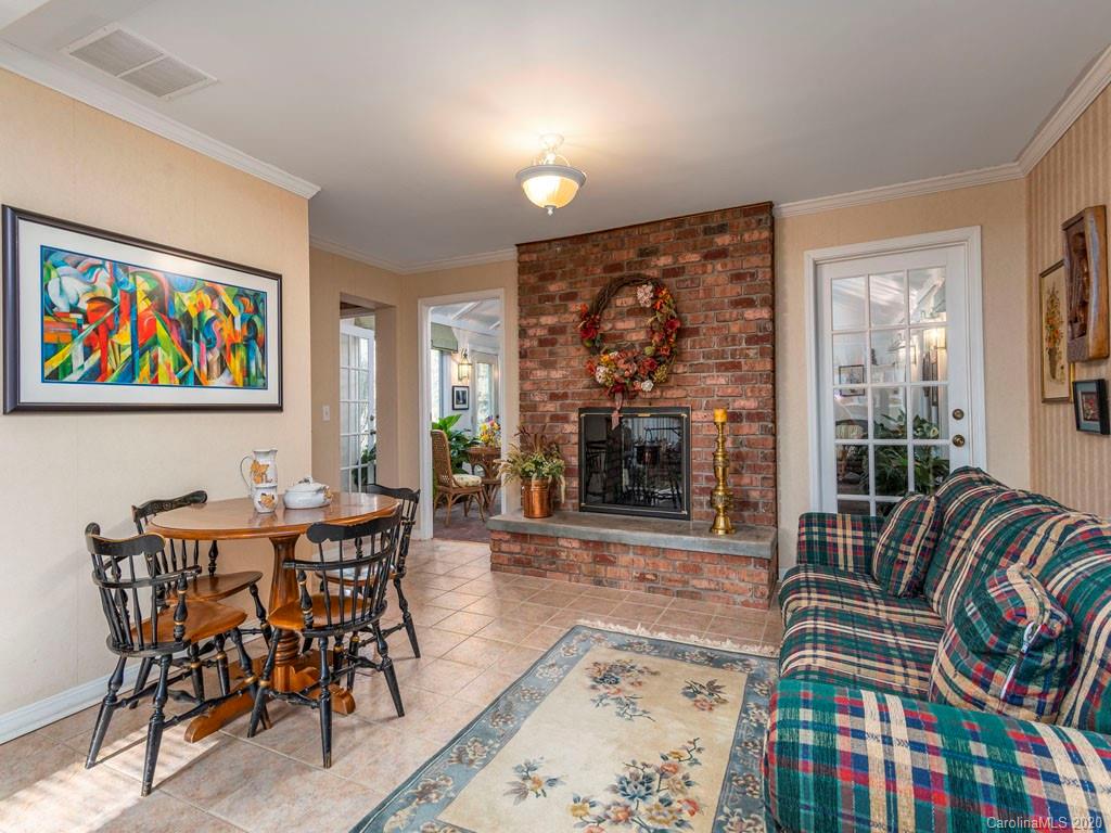 2 Club View Road, Unit 7 Asheville, NC 28804 - Photo 12 of 24 Gallery Image 12