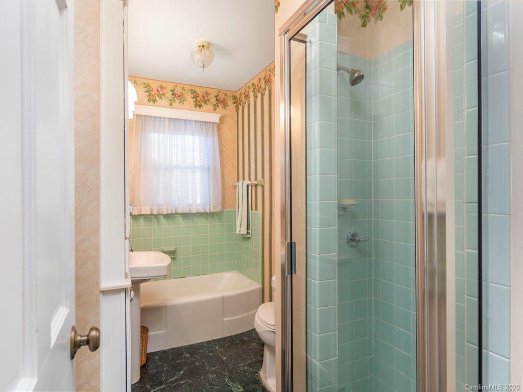 2 Club View Road, Unit 7 Asheville, NC 28804 - Photo 18 of 24 Gallery Image 18
