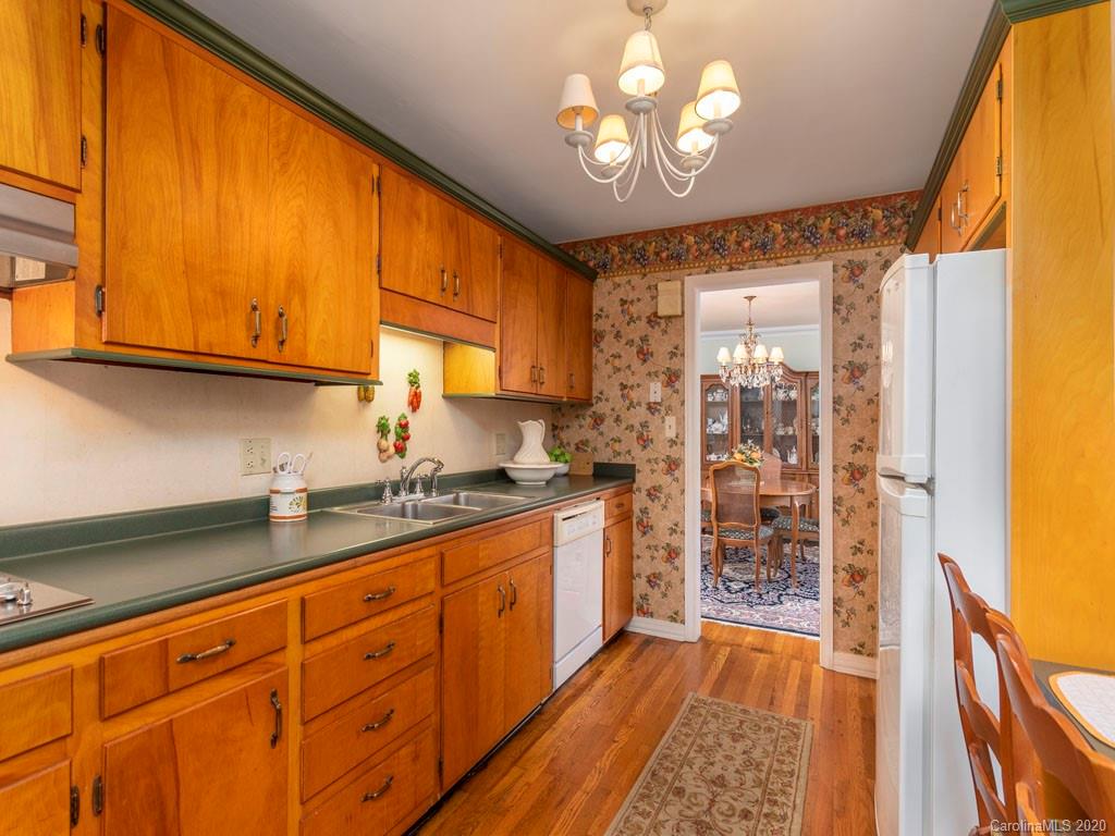 2 Club View Road, Unit 7 Asheville, NC 28804 - Photo 10 of 24 Gallery Image 10