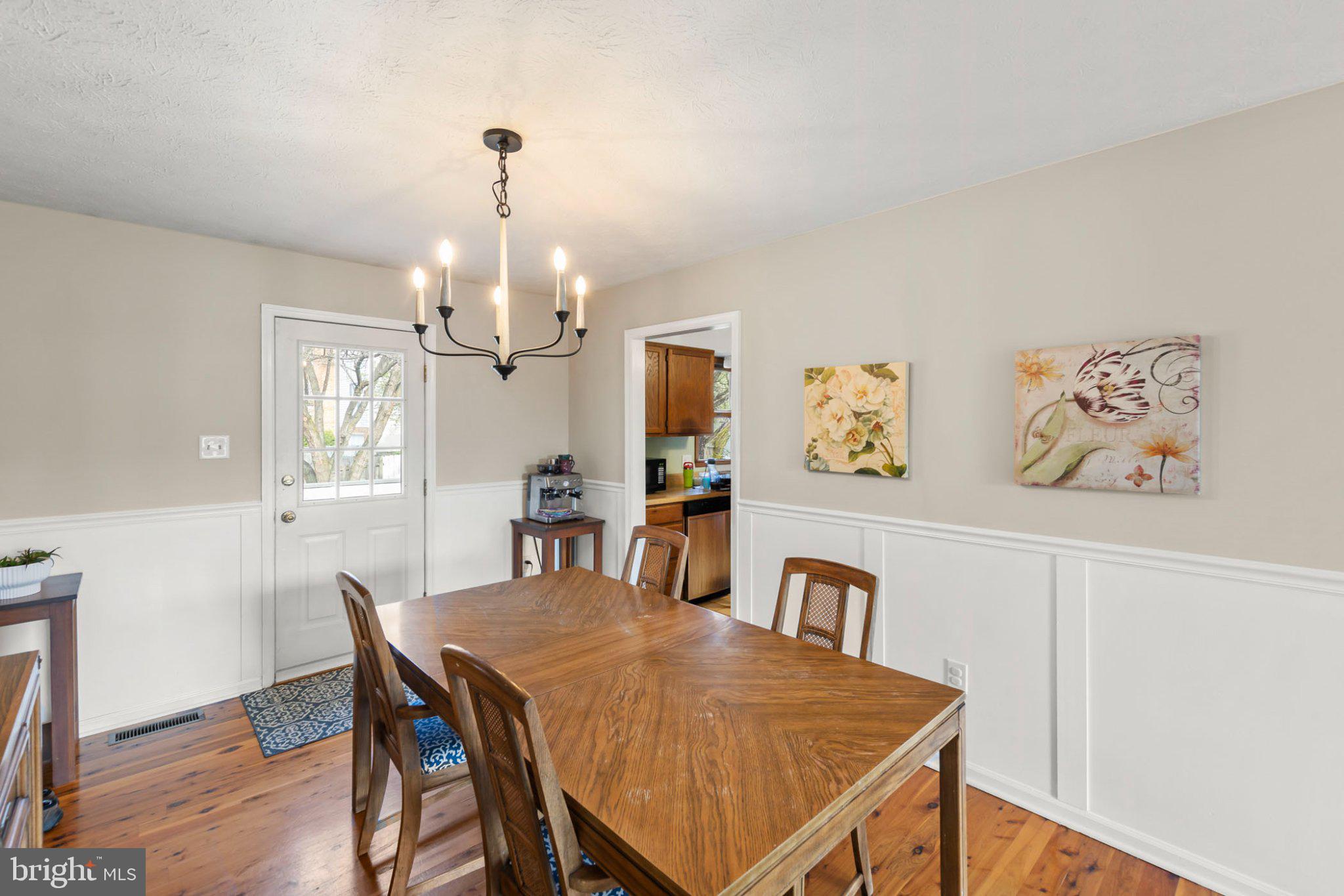 111 Asbury Road Winchester, VA 22602 - Photo 8 of 39 Bright and inviting dining space.