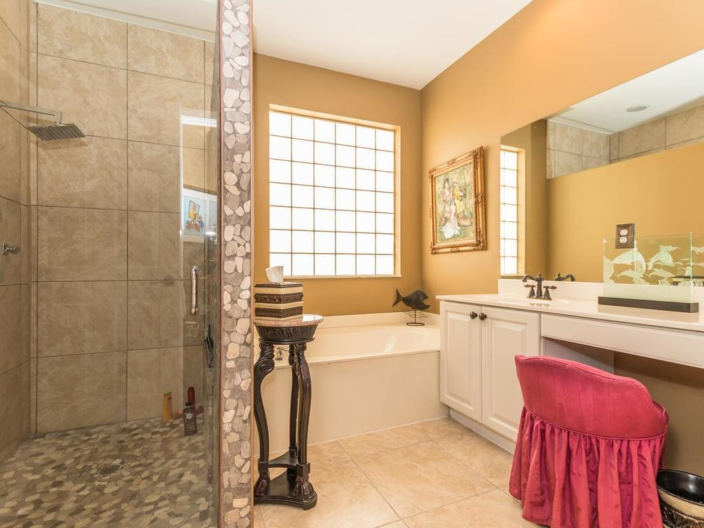 8528 Vía D Oro Boca Raton, FL 33433 - Photo 19 of 35 Photo 19