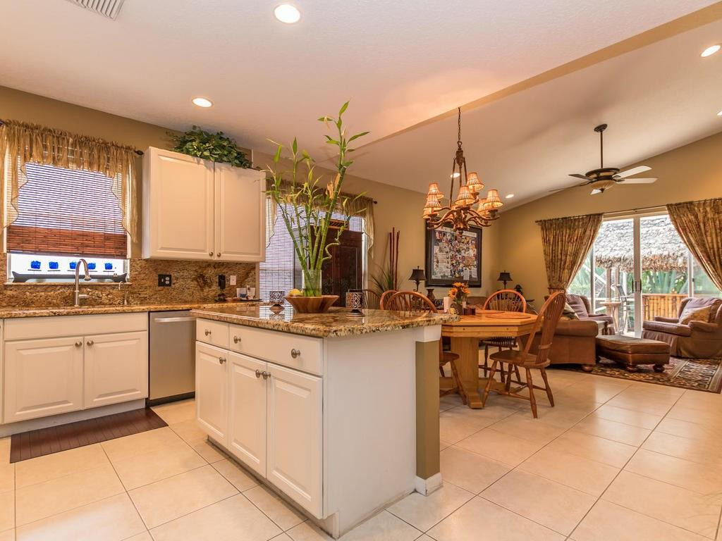 8528 Vía D Oro Boca Raton, FL 33433 - Photo 7 of 35 Photo 7