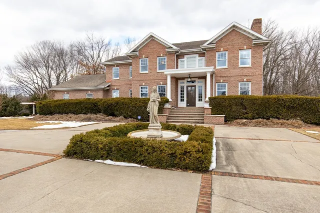 $1,375,000 | W9258 Lamise Way, Hortonville, WI 54944