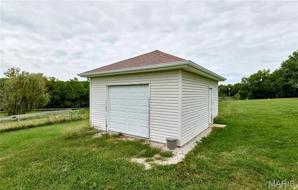 $629,900 | 51 Fox Hollow Lane, Eolia, MO 63344