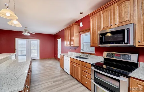 $629,900 | 51 Fox Hollow Lane, Eolia, MO 63344